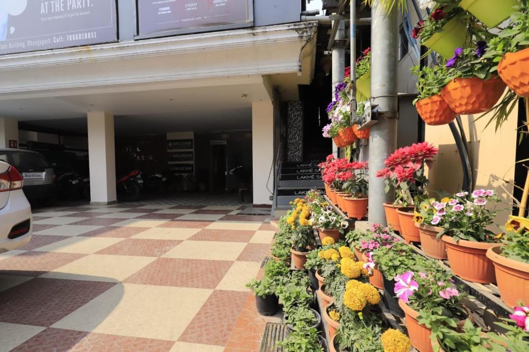 Hotel Rashmi Guwahati Exterior photo